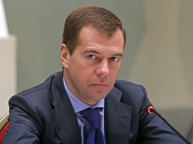 Dmitri Medvedev Yerevana səfər edib