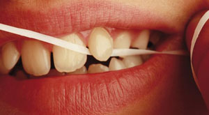 Diş ipindən istifadə zərərlimidir?