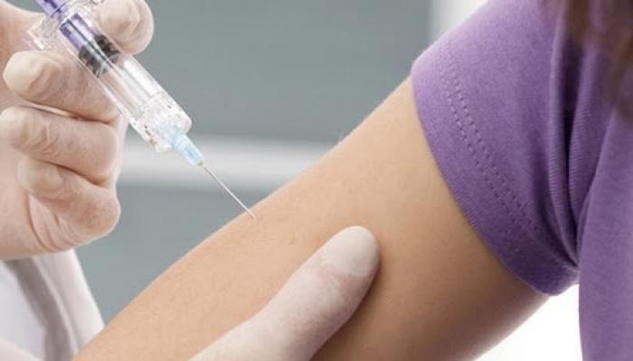“Omicron” üçüncü doza vaksini zəruri edəcək? - AÇIQLAMA