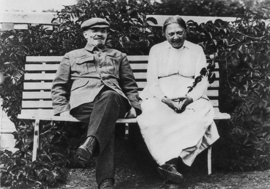 Stalin Nadejda Krupskayanı niyə təhqir edib? – Ölüm ayağında olan Leninin son günləri