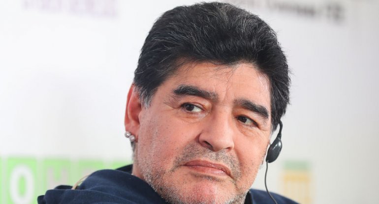 Maradona döyməsi həyatlarını xilas etdi - Ukraynada ilginc olay