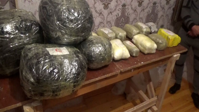 Yeraltı anbarlarda 104 kq narkotik gizlədən narkotacirlər saxlanıldı - FOTO + VİDEO
