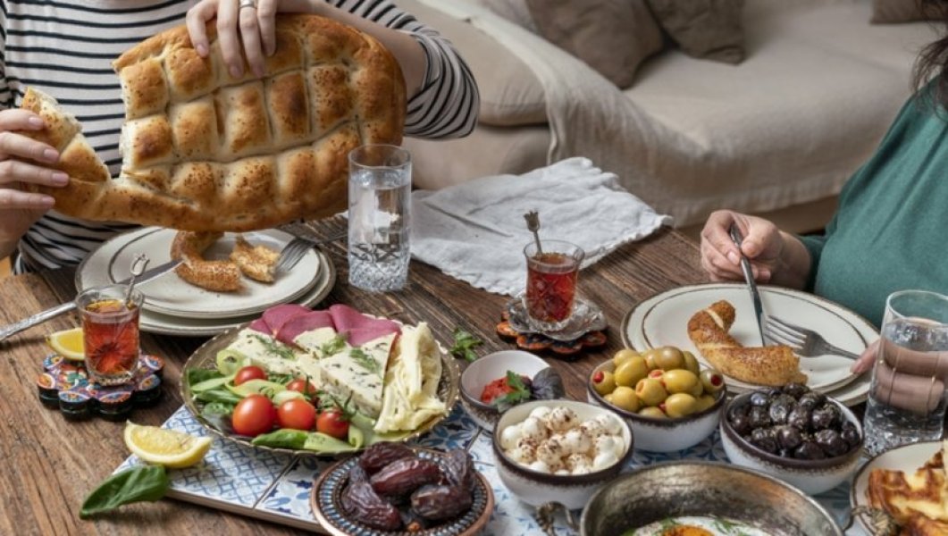 Restoranlarda iftar menyularının qiyməti niyə yüksəlib? – Səbəblər + SİYAHI