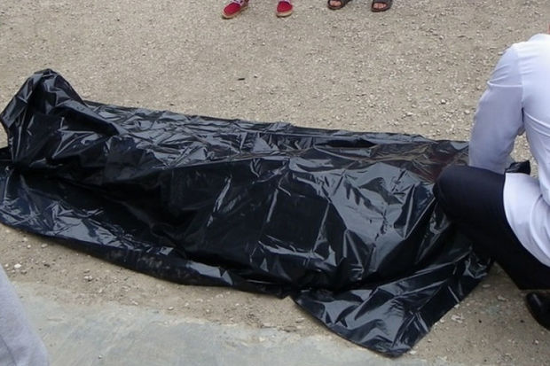Bakıda metronun yaxınlığında DƏHŞƏTLİ QƏTL: 15 yaşlı oğlan anasını öldürüldü
