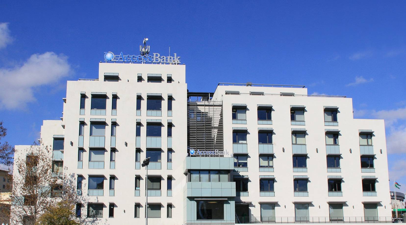 “AccessBank”ın yığılmış zərəri 175 milyon manatdır