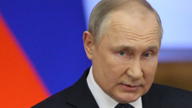 Putin hamını təəccübləndirdi:Ölən qardaşından və ölüb-dirilən anasından danışdı