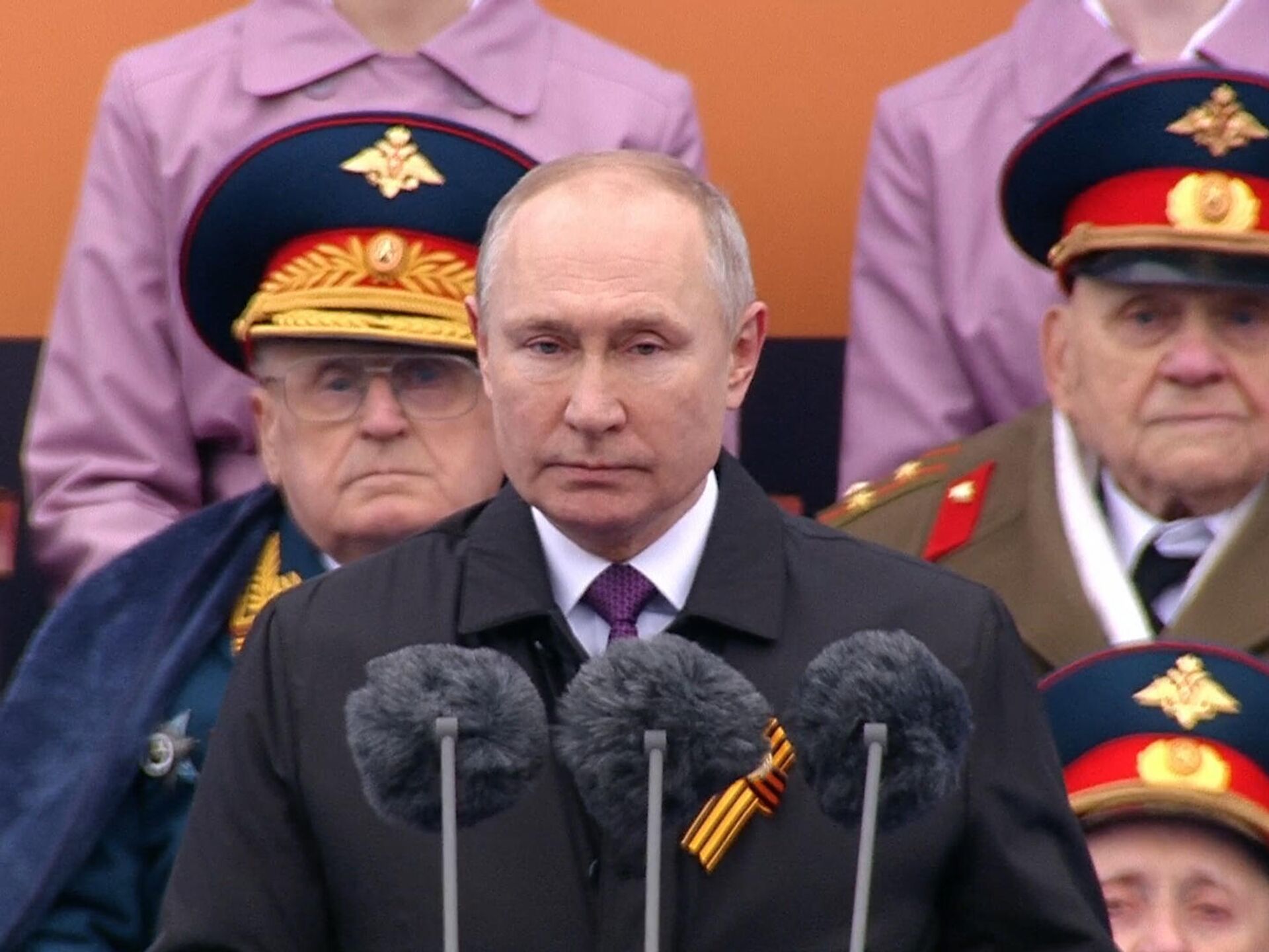Putindən paradda diqqətçəkən AÇIQLAMA: “NATO Krıma hücuma hazırlaşırdı”